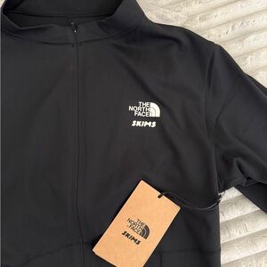 The North Face x SKIMS Refina Bodysuit - LIMITED EDITION